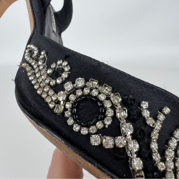 Manolo Blahnik Embellished Jewel Encrusted Crystal Carolyne Slingback Pumps - Picture 5 of 13